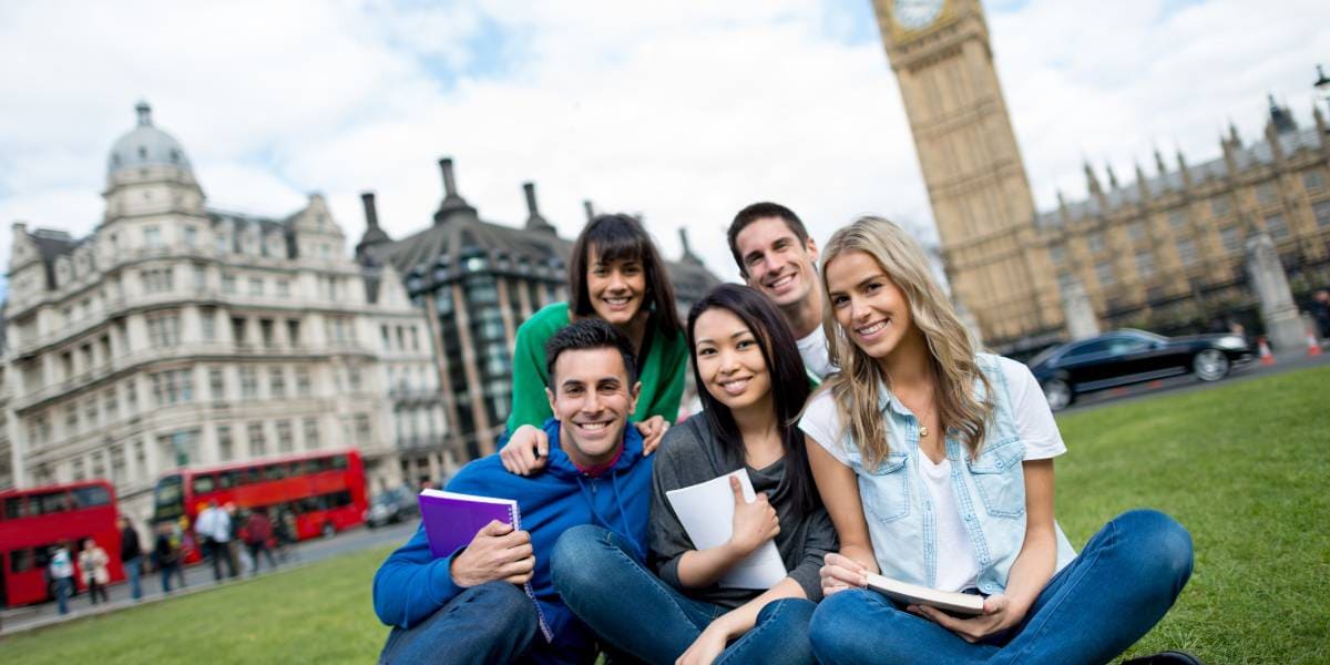 becas-para-estudiar-en-el-extranjero-universidad - Legaliza tu Título becas para estudiar en el extranjero universidad
